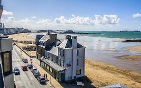 Petit Malo